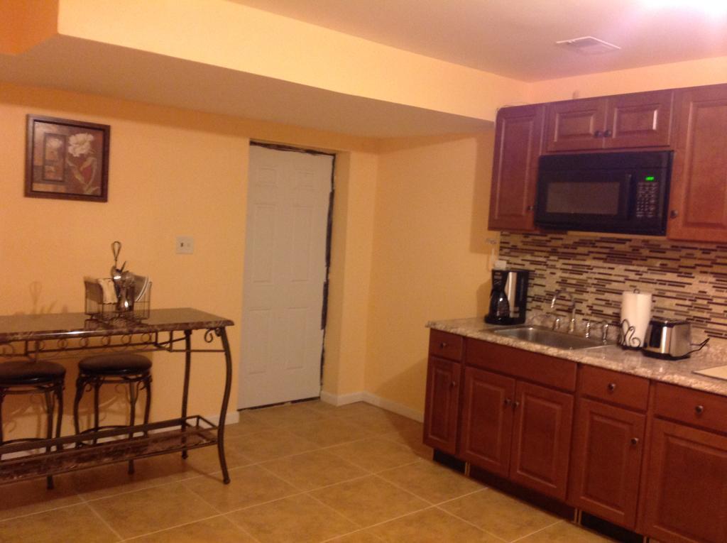 Mojoy Homesuites At Runyon نيوآرك المظهر الخارجي الصورة